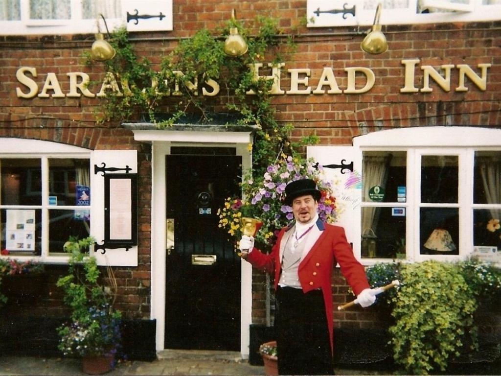 The Saracens Head Inn アマーシャム エクステリア 写真