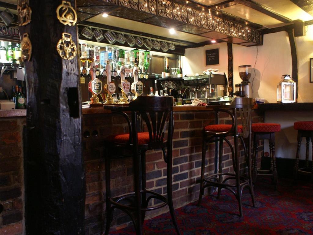 The Saracens Head Inn アマーシャム エクステリア 写真