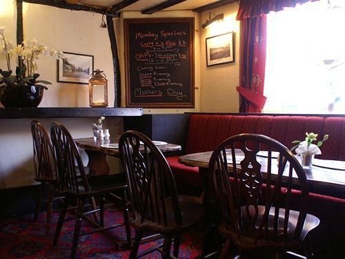 The Saracens Head Inn アマーシャム エクステリア 写真